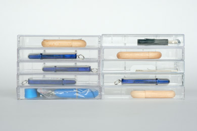 In the context of stock conservation, USB sticks are stored in plastic boxes.