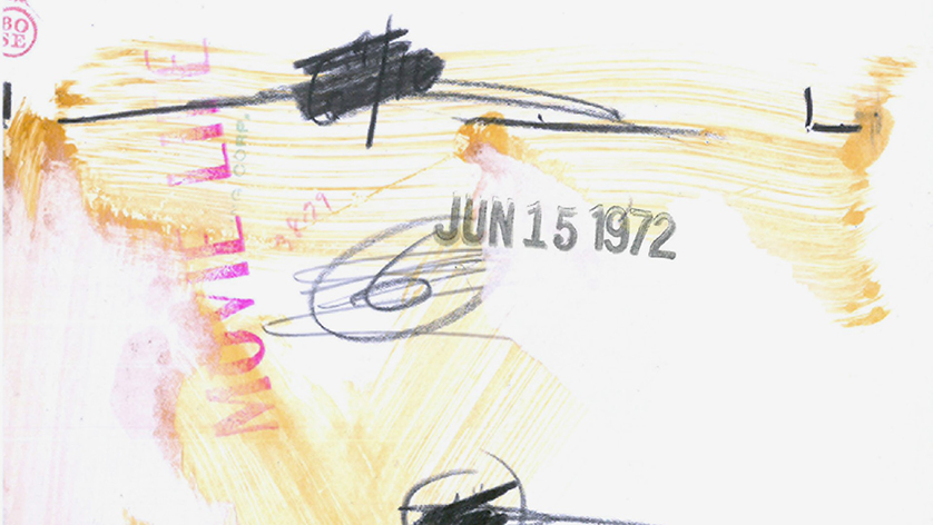 Rückseite einer Fotografie mit Stempeln, handschriftlichen Vermerken und Durchstreichungen Rückseite einer Fotografie mit Stempeln, handschriftlichen Vermerken und Durchstreichungen