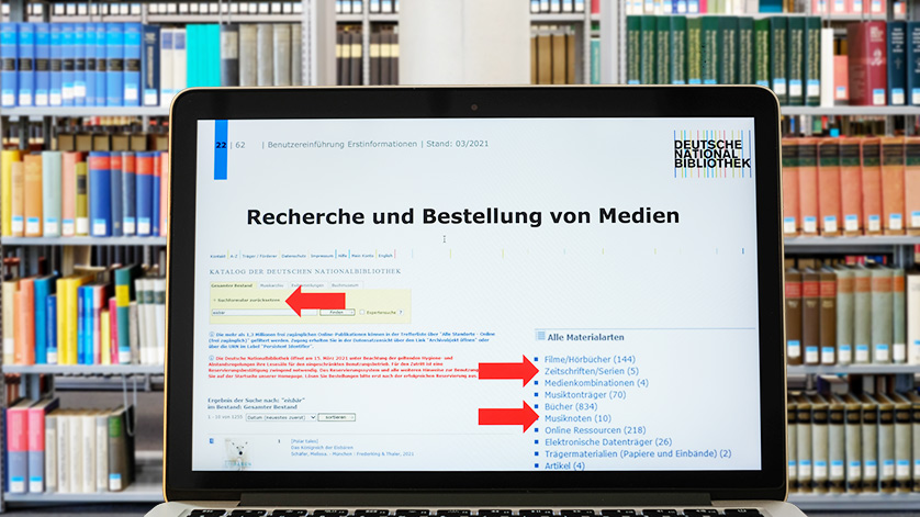 Aufgeklappter Laptop vor einem Bücherregal, auf dem Bildschirm ist die Webseite des Online-Katalogs der Deutschen Nationalbibliothek zu sehen. Aufgeklappter Laptop vor einem Bücherregal, auf dem Bildschirm ist die Webseite des Online-Katalogs der Deutschen Nationalbibliothek zu sehen.