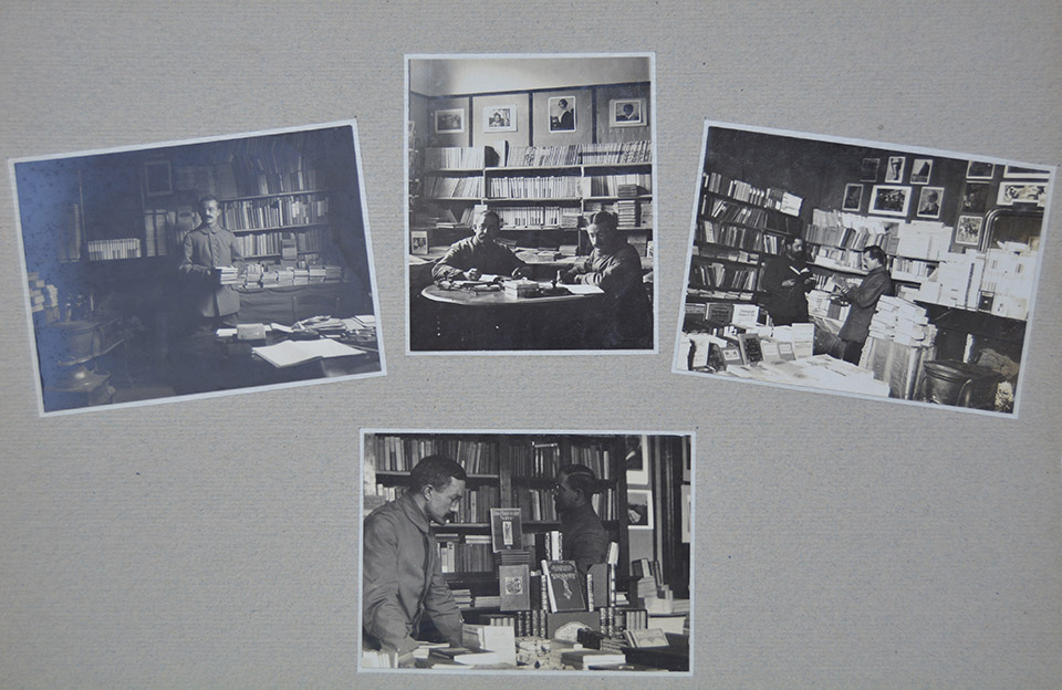 Vier Fotografien aus dem Inneren von Feldbuchhandlungen. Die Fotografien sind ähnlich wie in einem Erinnerungsalbum arrangiert 