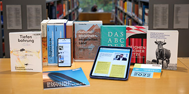 Eine Auswahl verschiedener gedruckter und digitaler Publikationen der Deutschen Nationalbibliothek