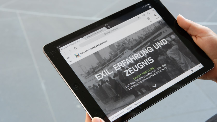 Homepage of the German National Library’s virtual exhibition “Exile. Experience and Testimony” displayed on a tablet 